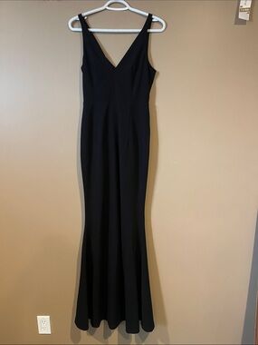Sleeveless Black V-Neck Maxi Dress